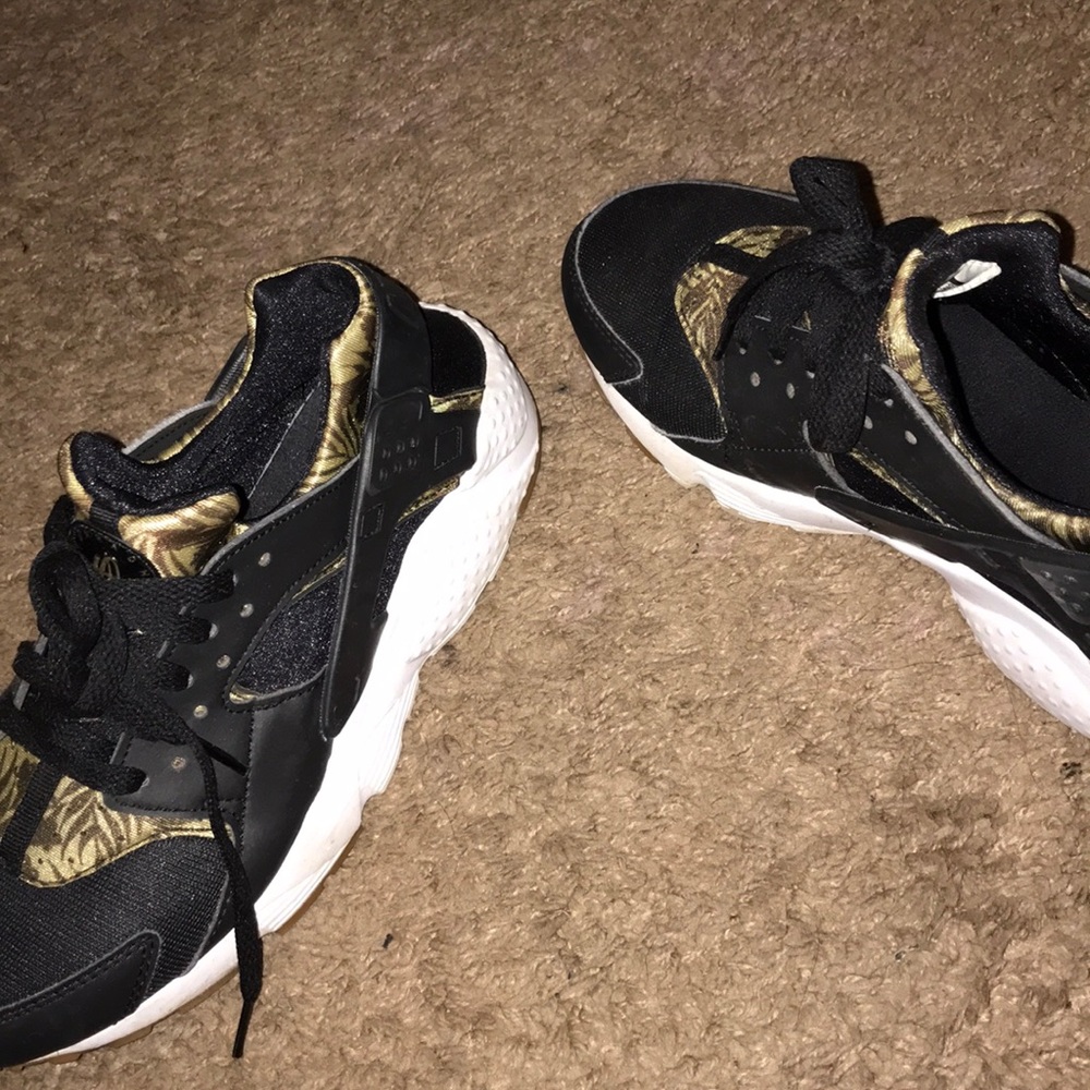Rare Nike Huarache Shoes